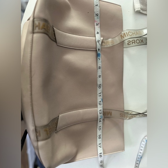 Michael Kors | Dusty Rose Tote Bag - Picture 16 of 16